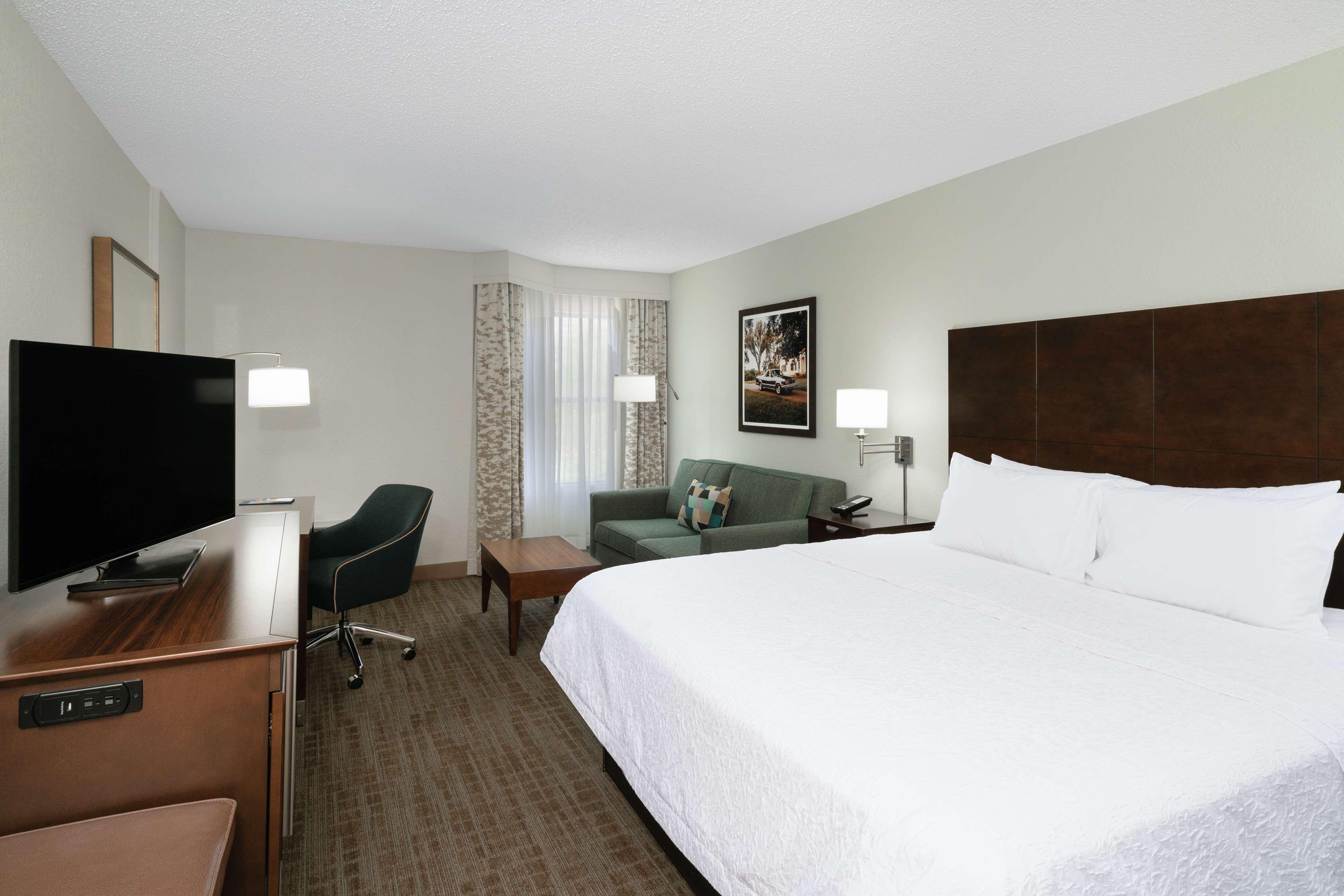 Hampton Inn & Suites Nashville Franklin Exterior photo