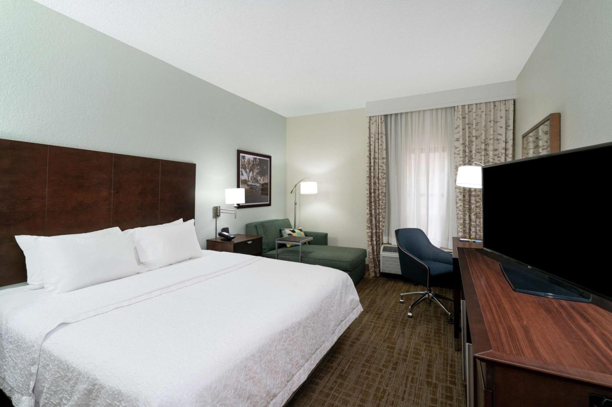 Hampton Inn & Suites Nashville Franklin Exterior photo