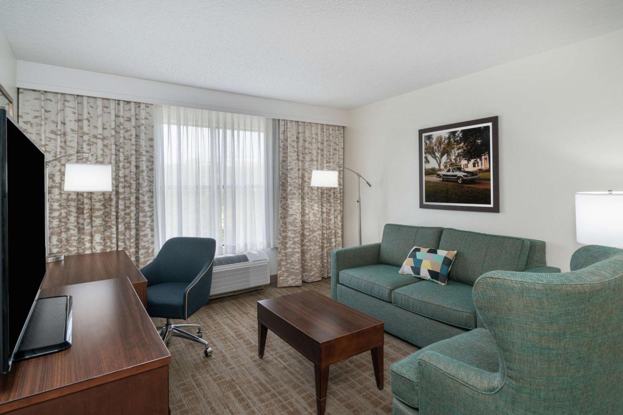 Hampton Inn & Suites Nashville Franklin Exterior photo