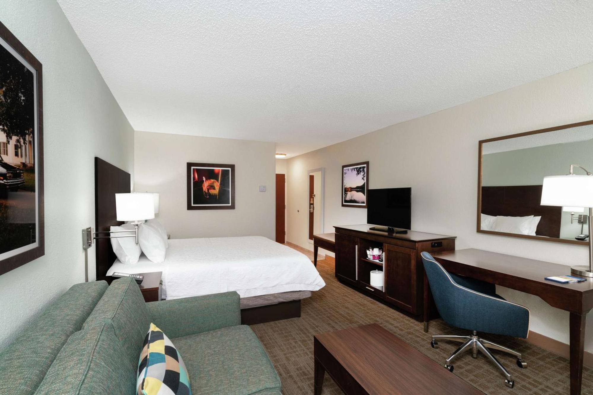Hampton Inn & Suites Nashville Franklin Exterior photo