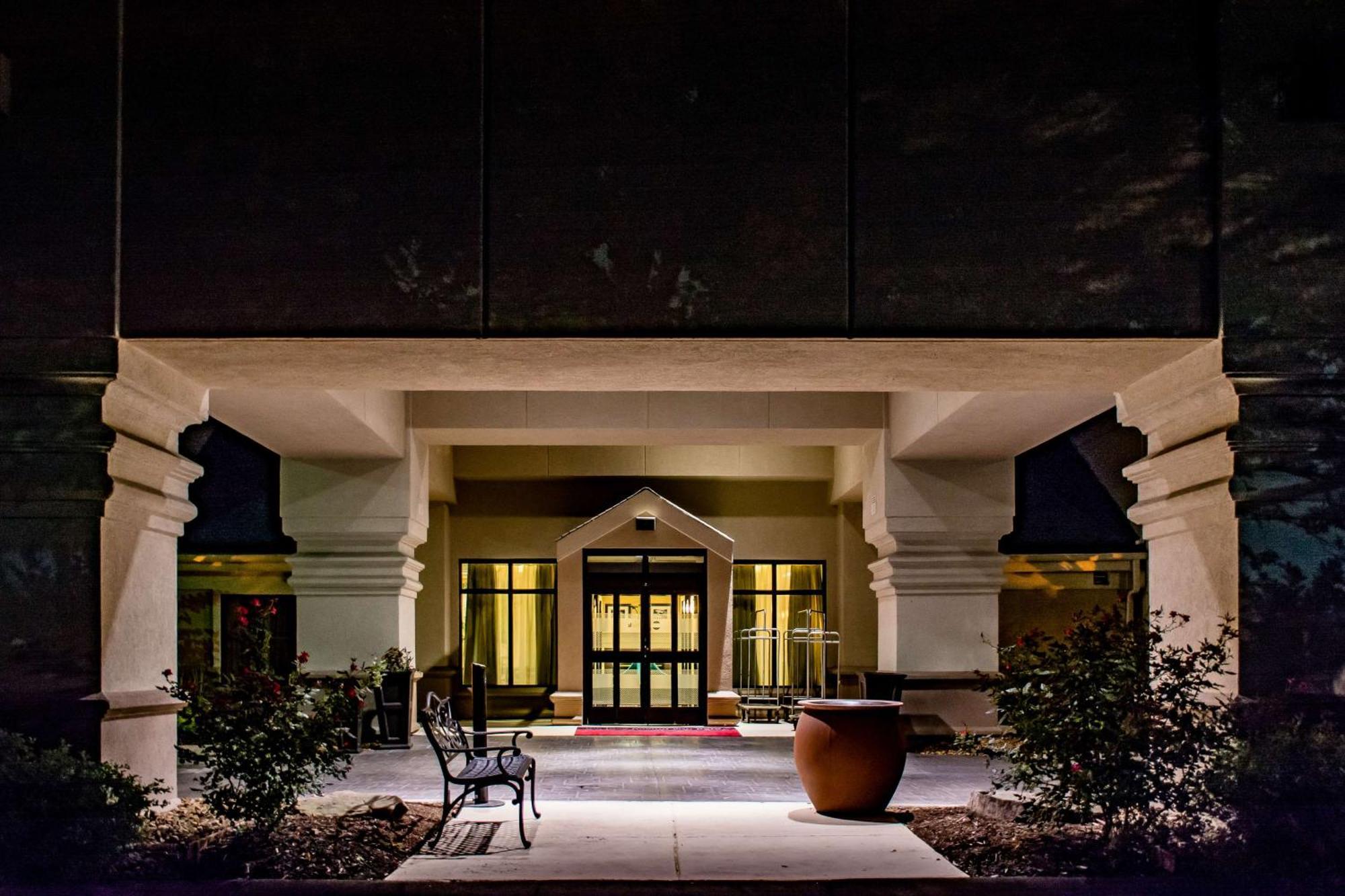 Hampton Inn & Suites Nashville Franklin Exterior photo
